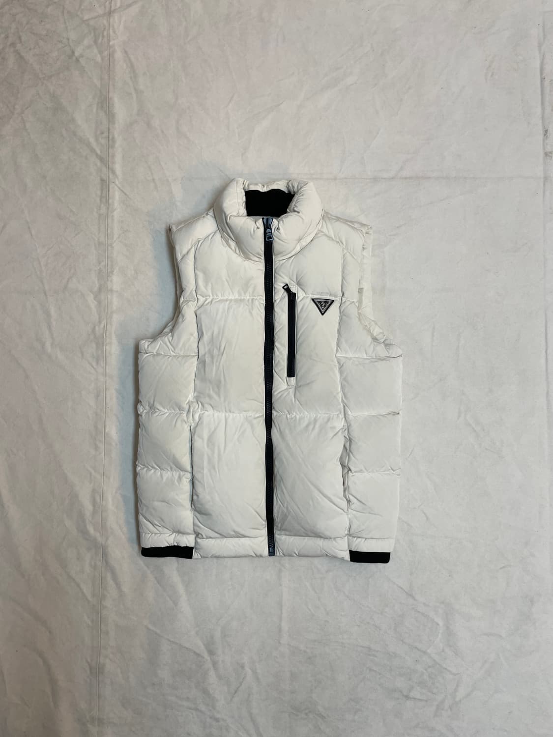 게스 패딩 조끼 상품이미지1