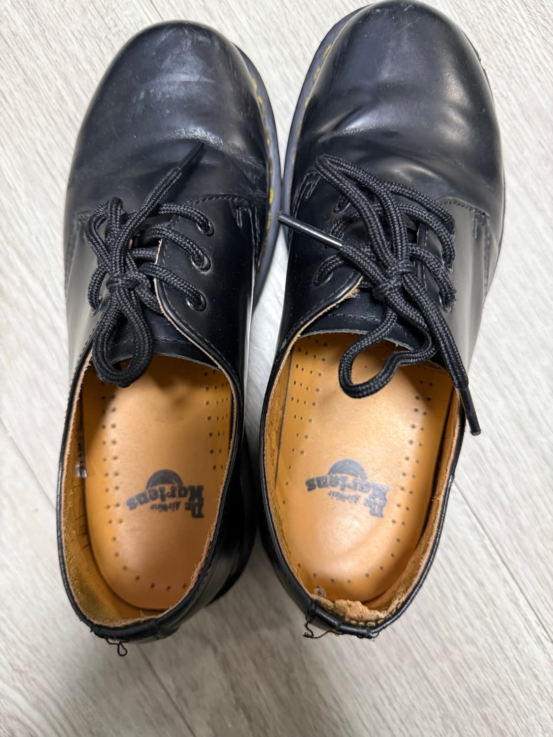 닥터마틴 1461 블랙 240 상품이미지4