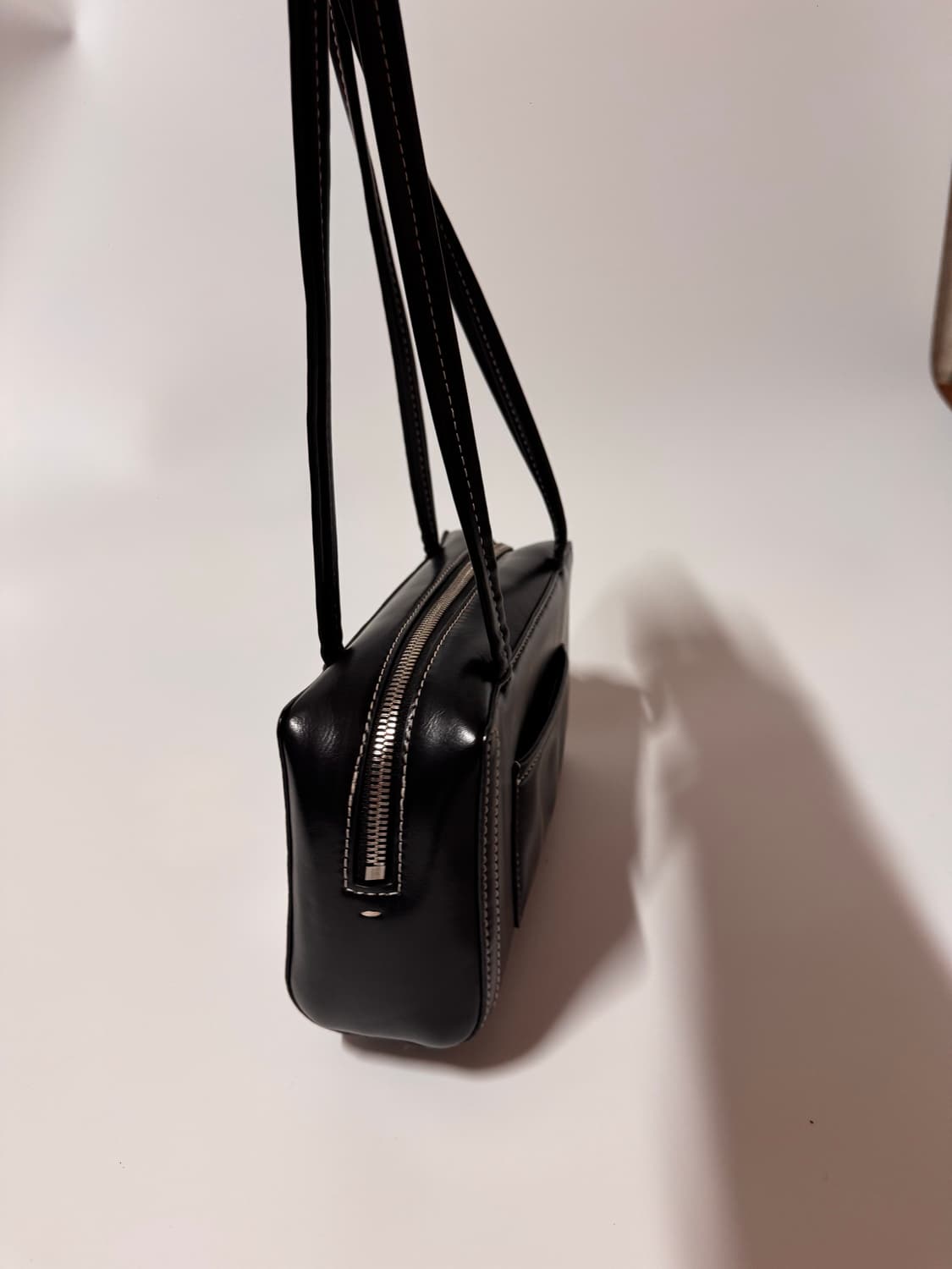 스탠드오일 포스트백 미니 숄더백 블랙 상품이미지3