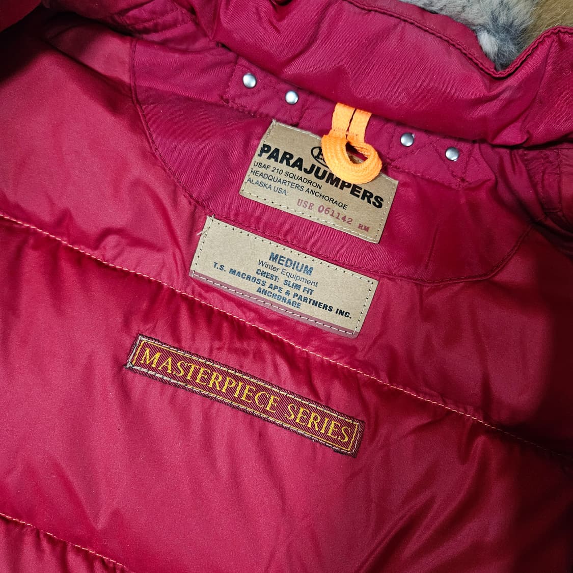 파라점퍼스 롱베어 다운 패딩 파카 M size
 상품이미지9