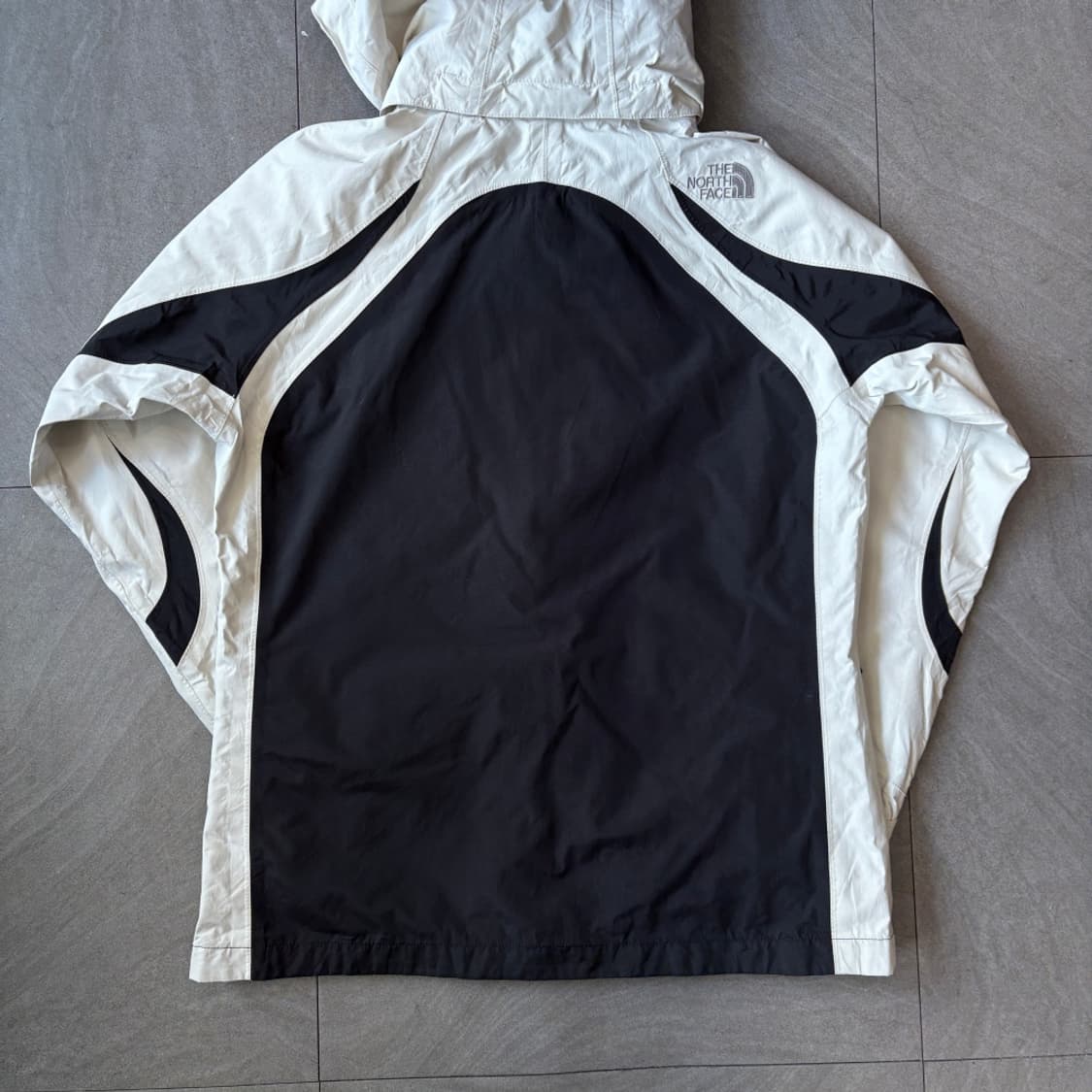 노스페이스 정품 화이트 하이벤트 바람막이 자켓 상품이미지10