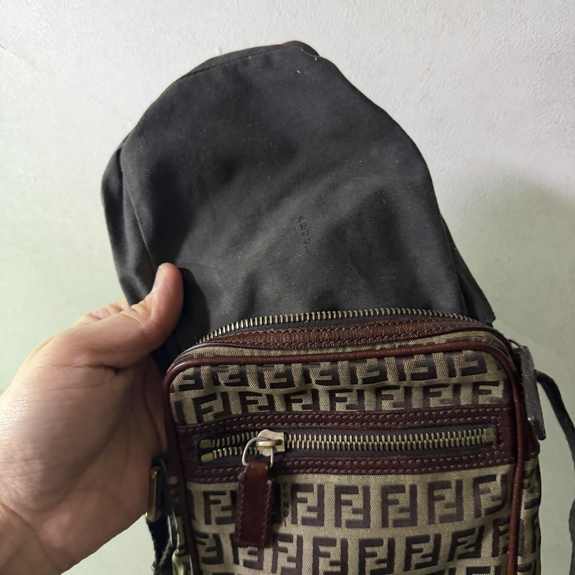 펜디 FF 주카패턴 미니 크로스백 상품이미지10