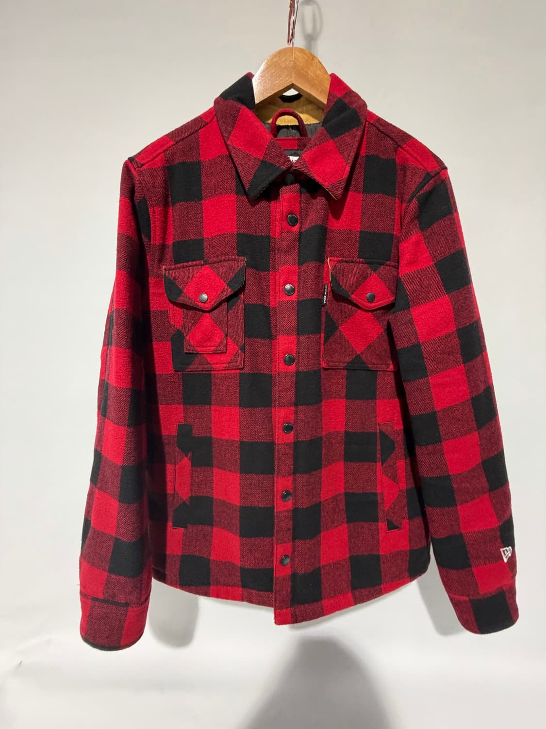 뉴에라 남성 누빔안감 셔츠 상품이미지1