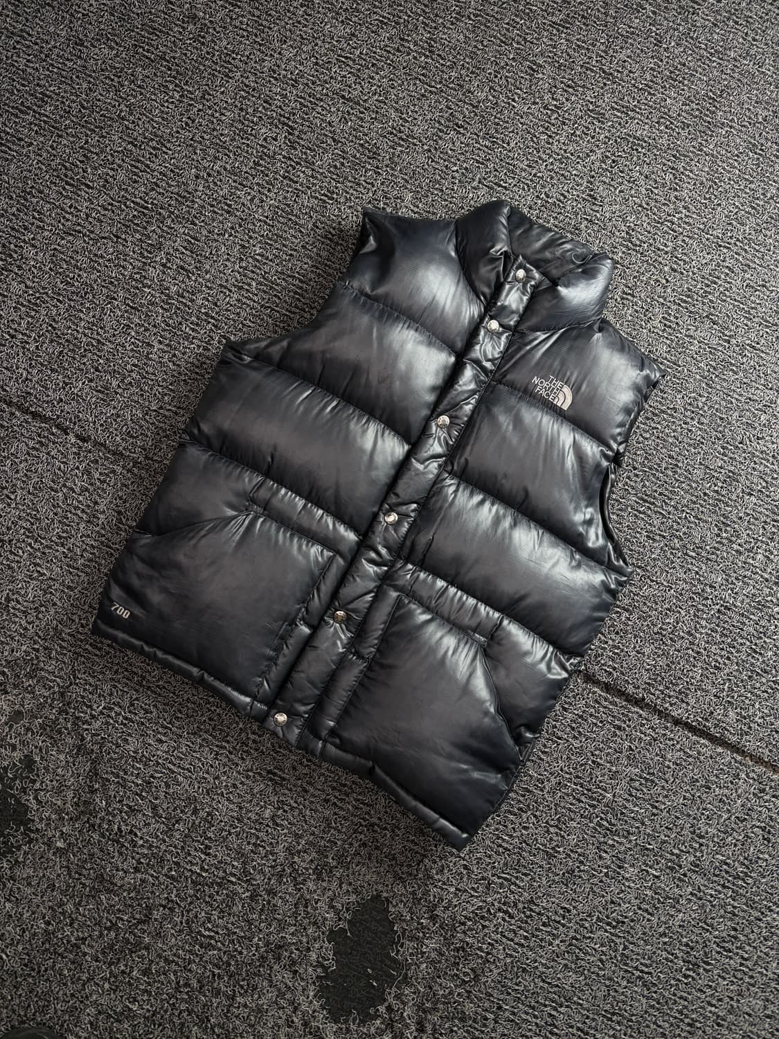 노스페이스 700 레트로 글로시 경량 다운 베스트 3177 상품이미지1