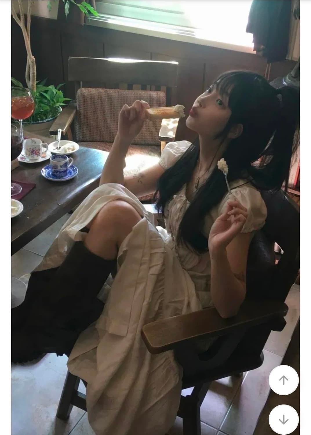 에이블리 롱 반팔 원피스 아이보리 상품이미지6
