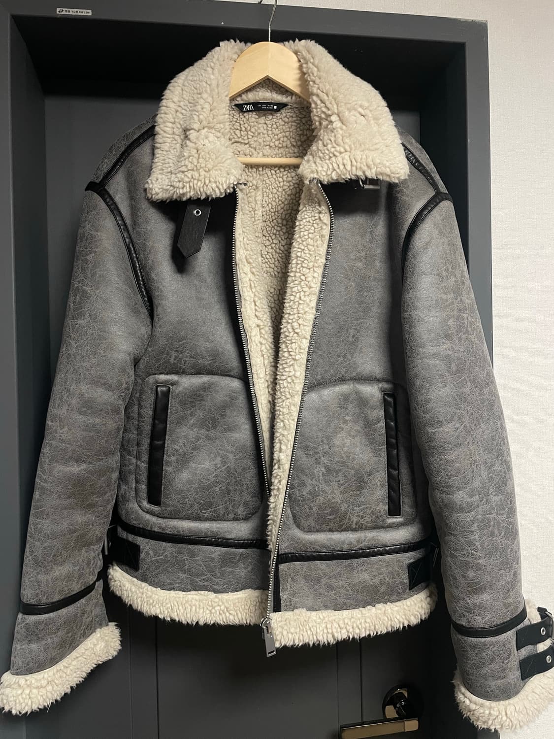 자라 ZARA 무스탕 자켓 그레이 (100-105 L) 상품이미지1