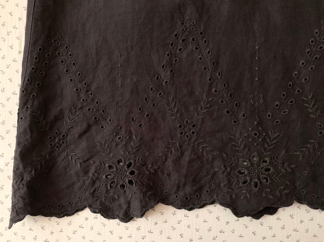 브라운 모리 펀칭 자수 원피스 상품이미지2