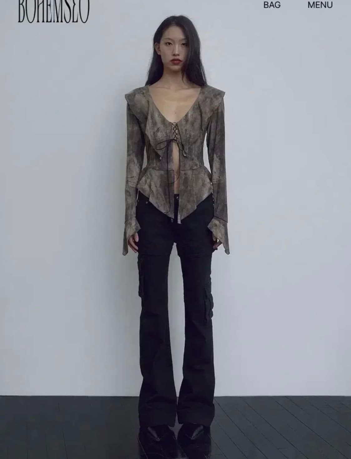 보헤미안서울 보헴서 러플 레이스업 블라우스  상품이미지1