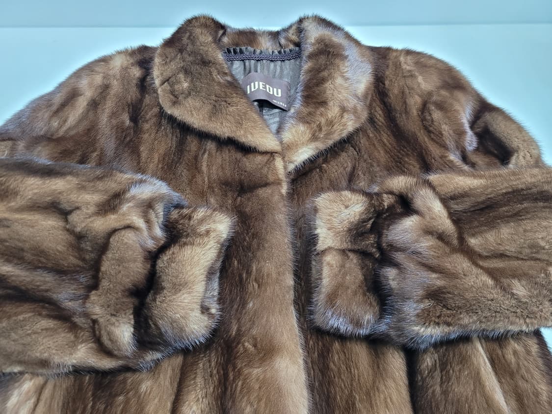 삼미모피 사가 밍크 하프 코트 / 여 66 (88-96-160)
 상품이미지4