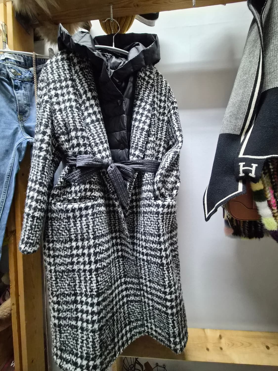 블루밍 울알파카  하운드투스 체크코트.패딩 후드 롱 베스트 상품이미지1