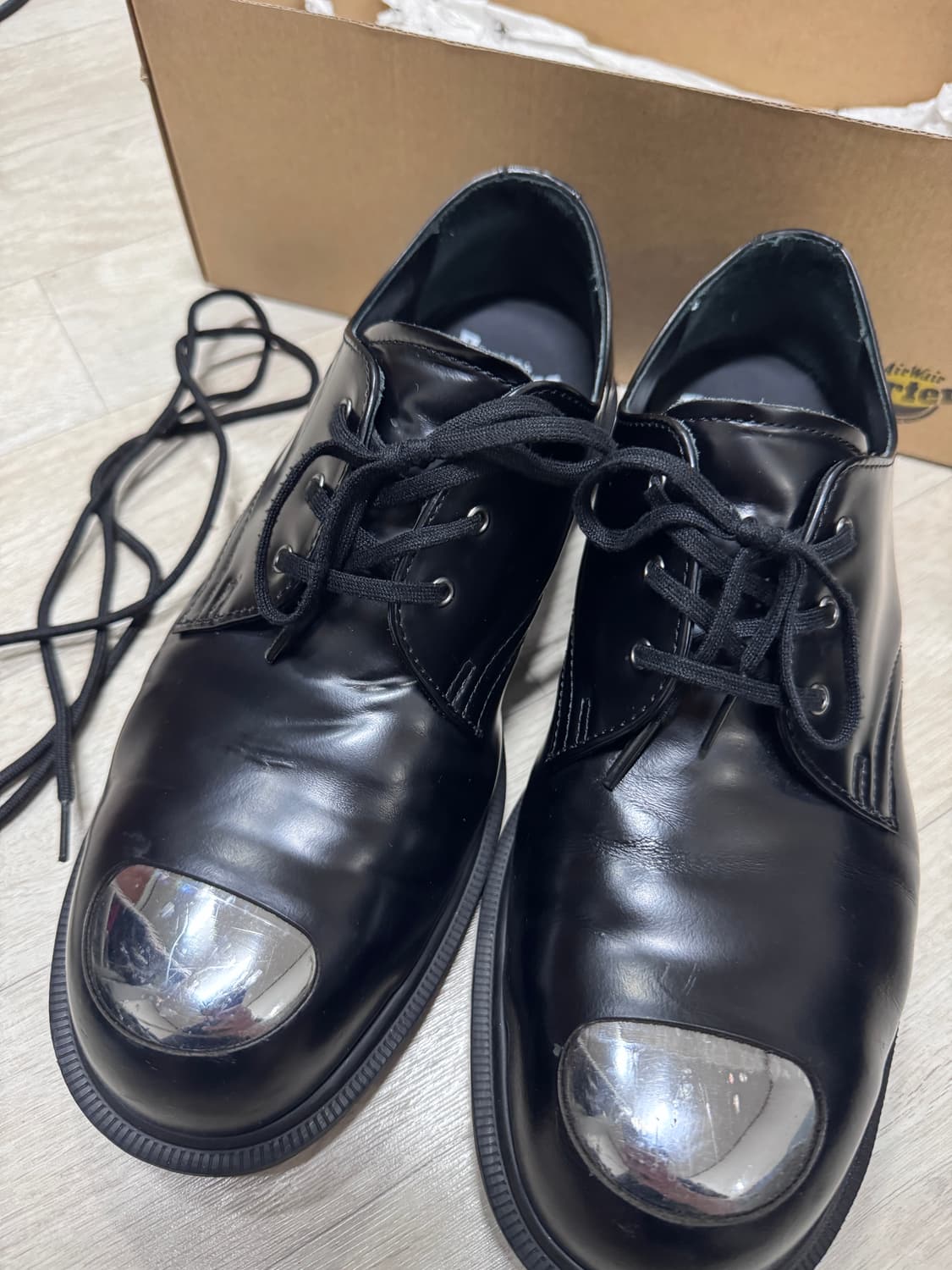 닥터마틴 1925 익스포즈드 스틸토 280 상품이미지1