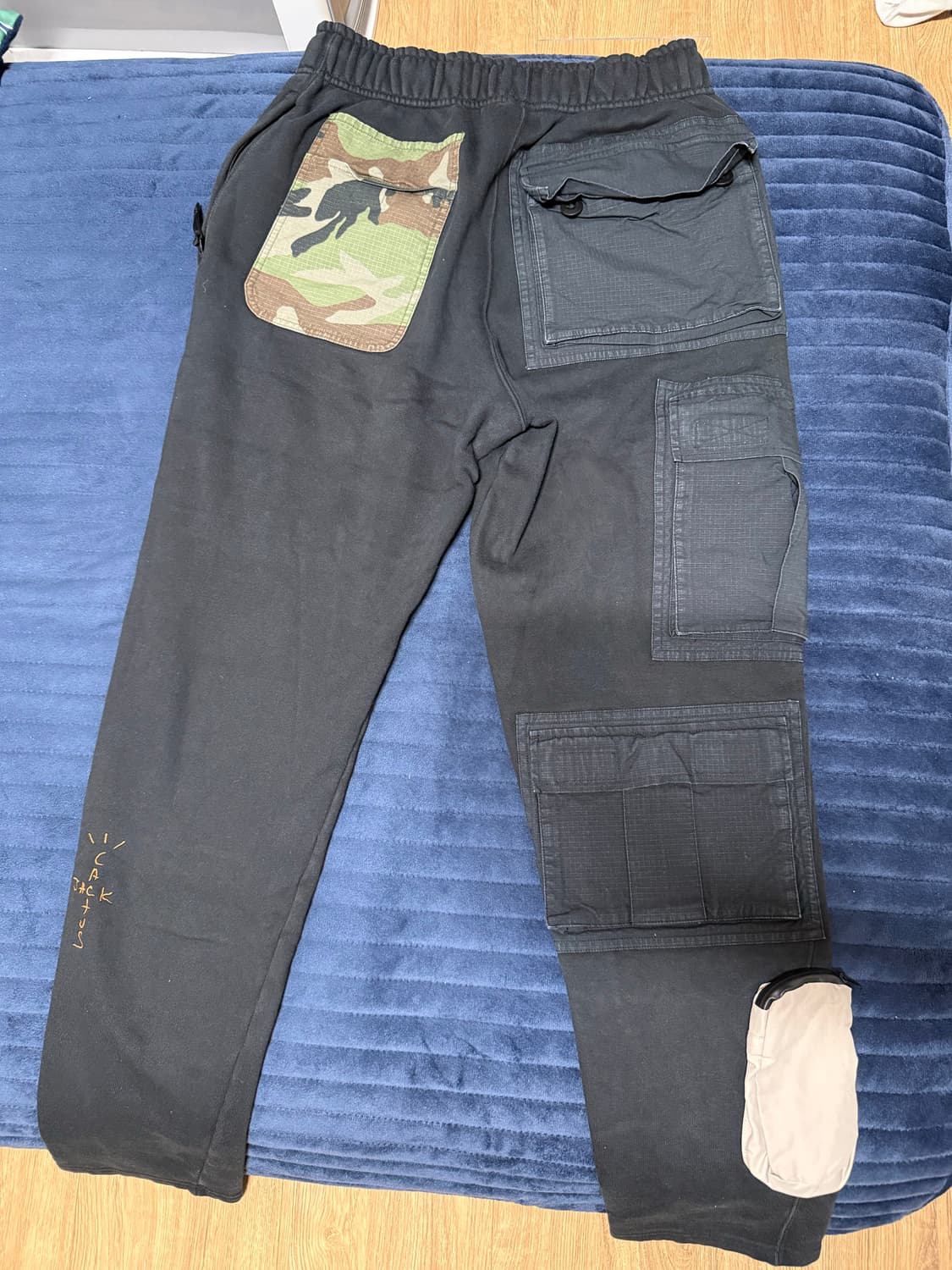 나이키X트레비스스캇 카고팬츠 M사이즈 상품이미지2