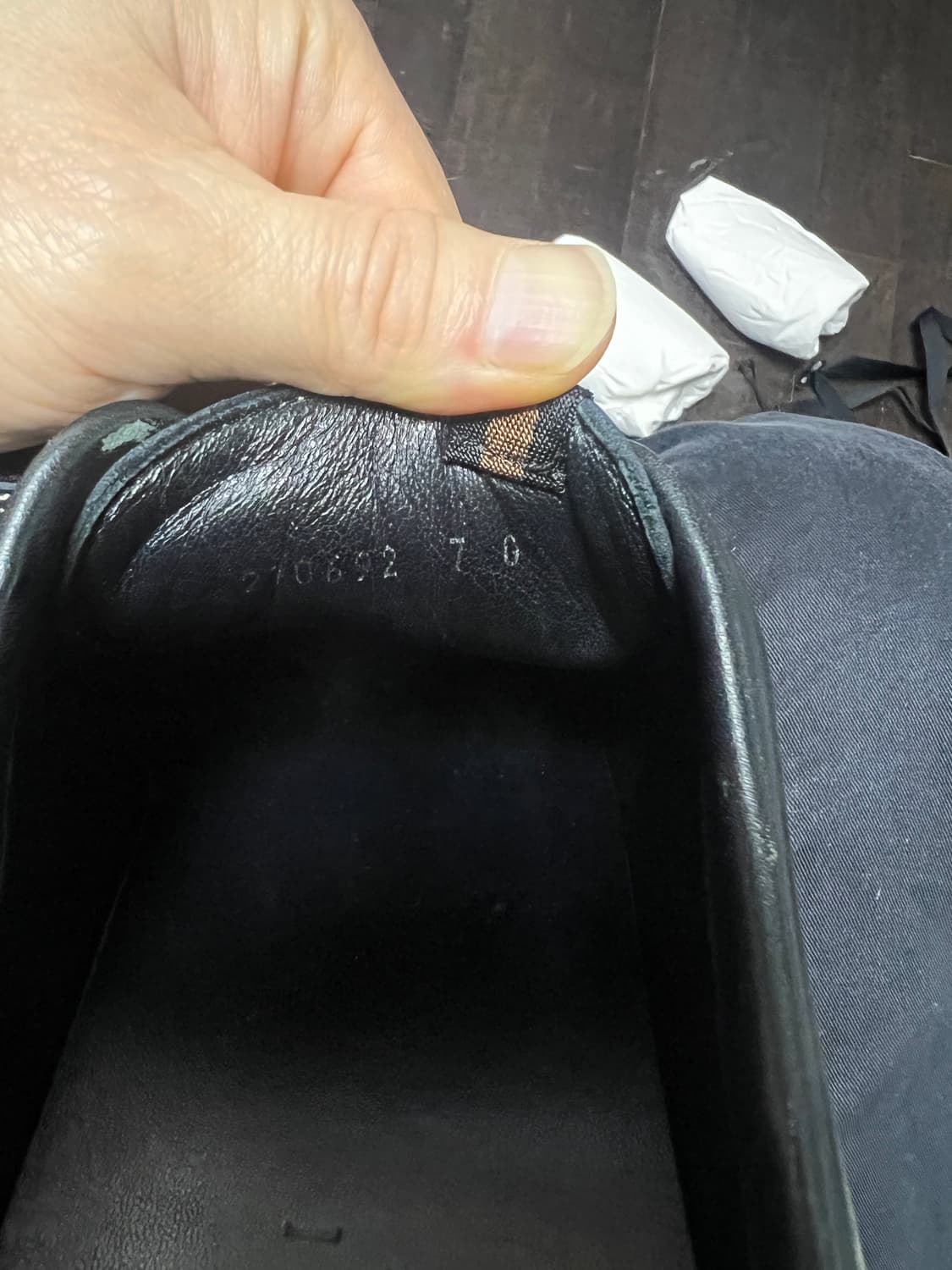 구찌 밸크로 스니커즈 GG로고 상품이미지7