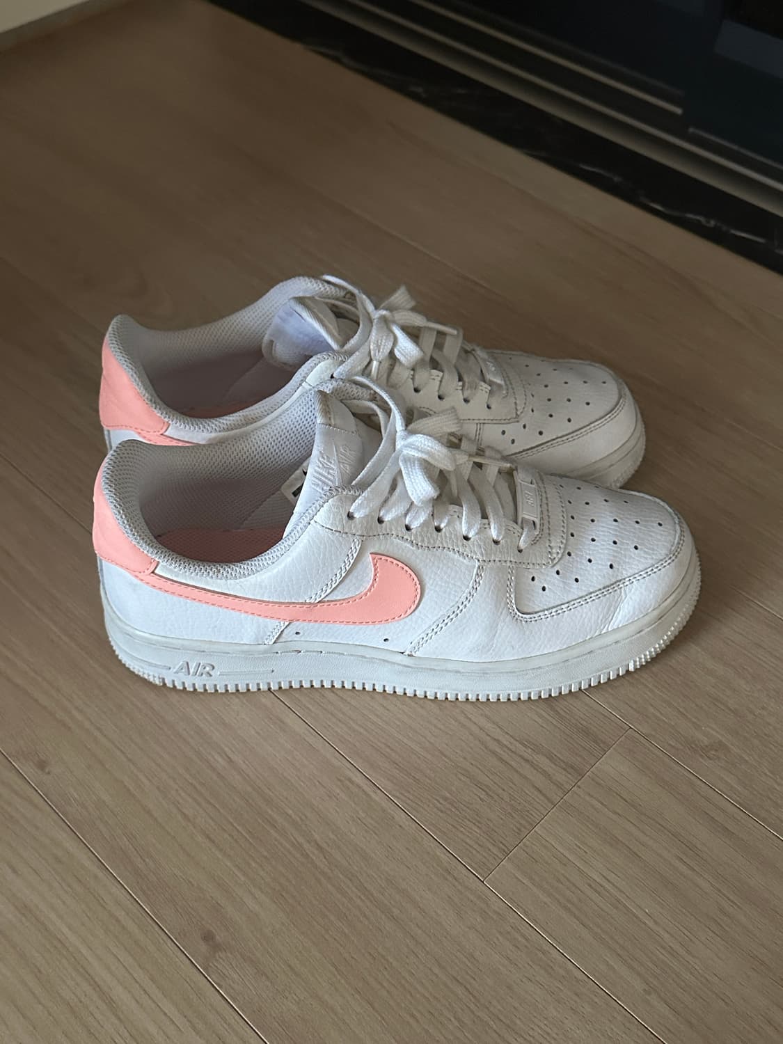 나이키 우먼스 에어포스 1 07 (AH0287-102) 상품이미지1