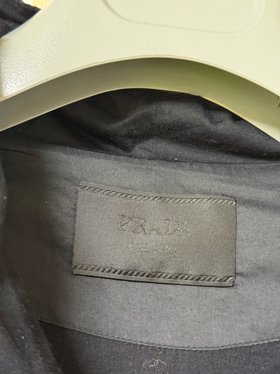 [L] 프라다 나일론 테크니컬 오버후드 상품이미지3