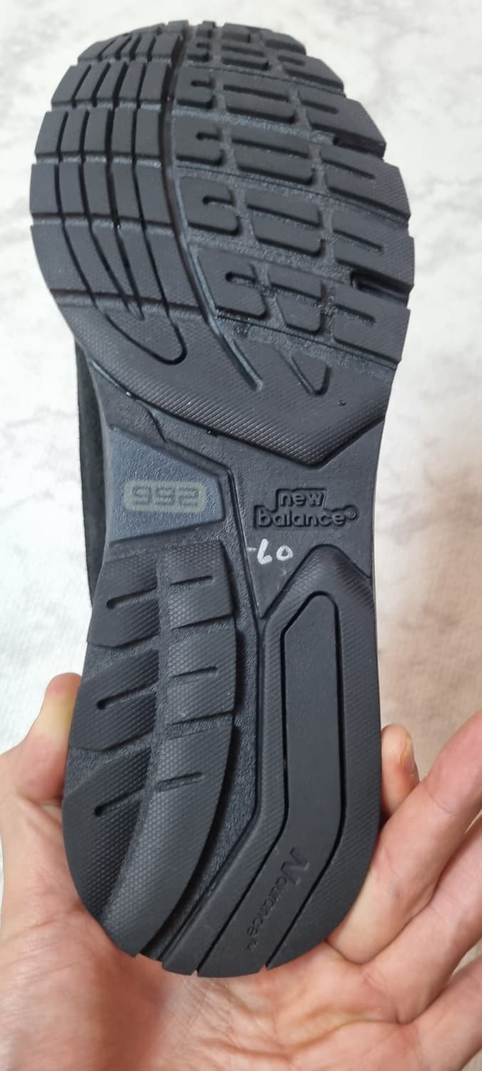 뉴발란스 992 ea 트리플 블랙 265 상품이미지6
