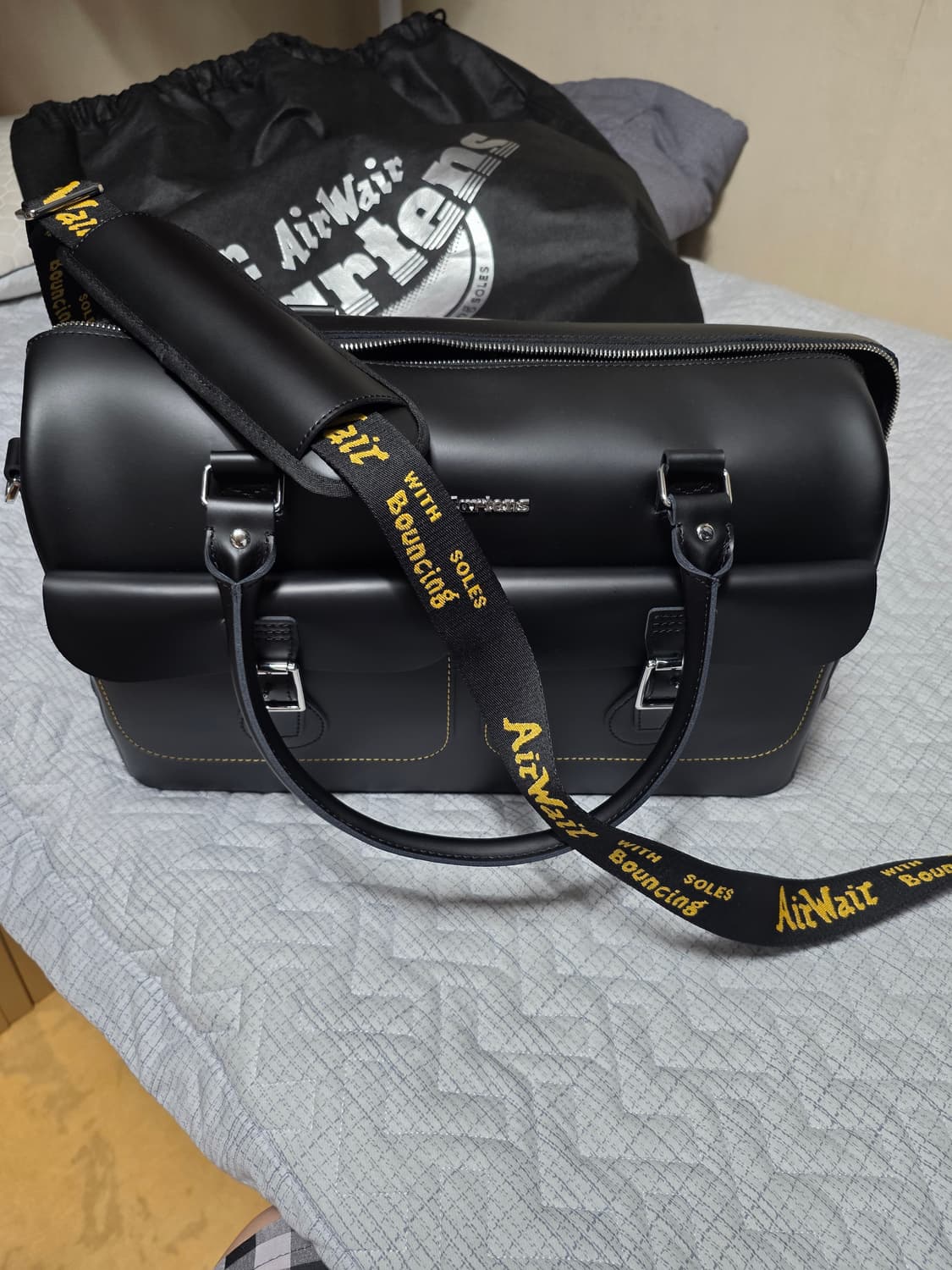 닥터마틴 더플백 데이트리퍼 백 상품이미지9