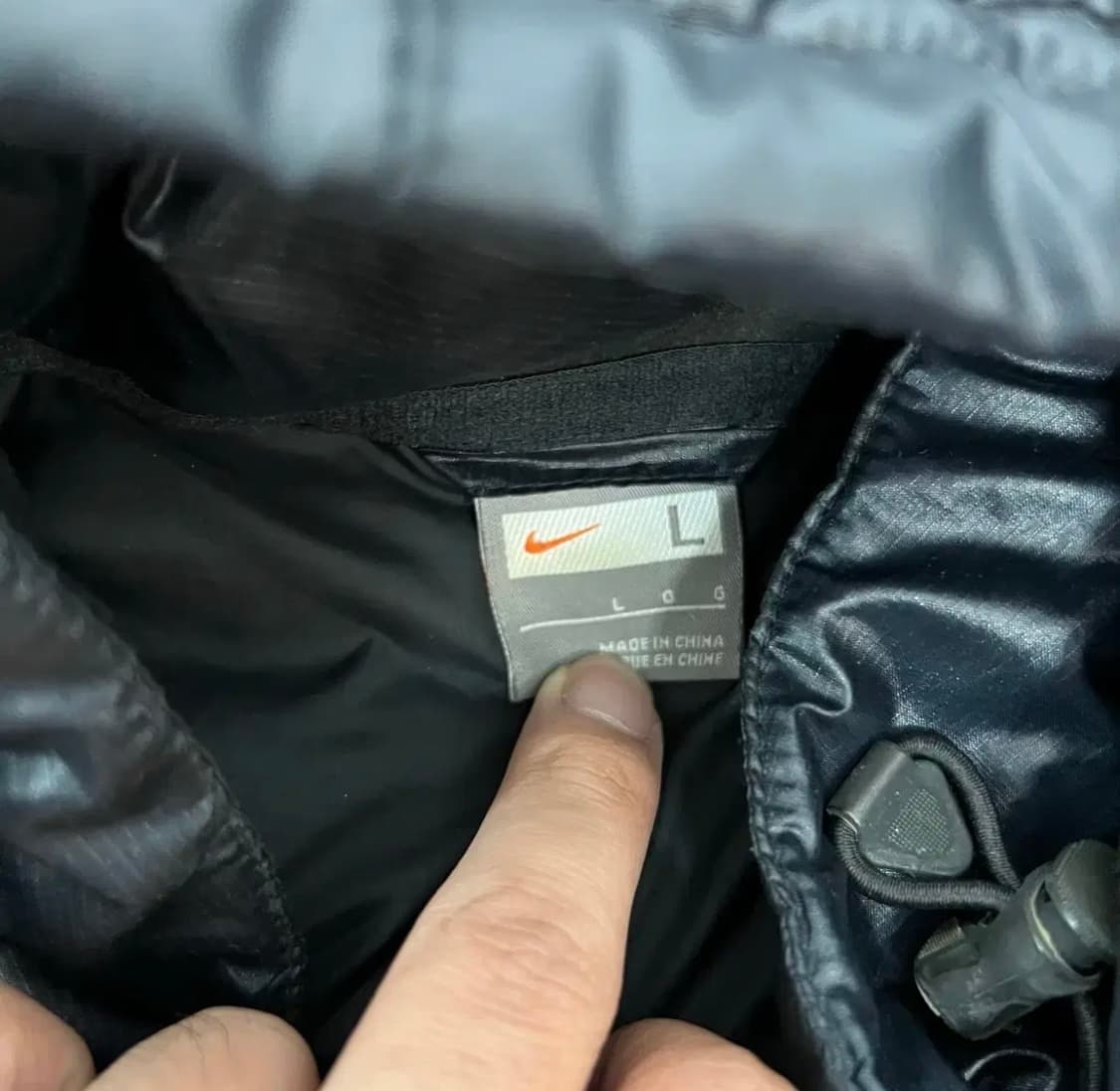 나이키 스우시 AIG 맨체스터 유나이티드 점퍼 자켓 블랙 상품이미지4