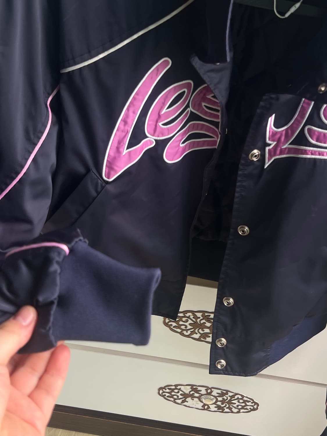 Leey 리 , LY Bomber Jacket ( 거의 새상품 ) 상품이미지4