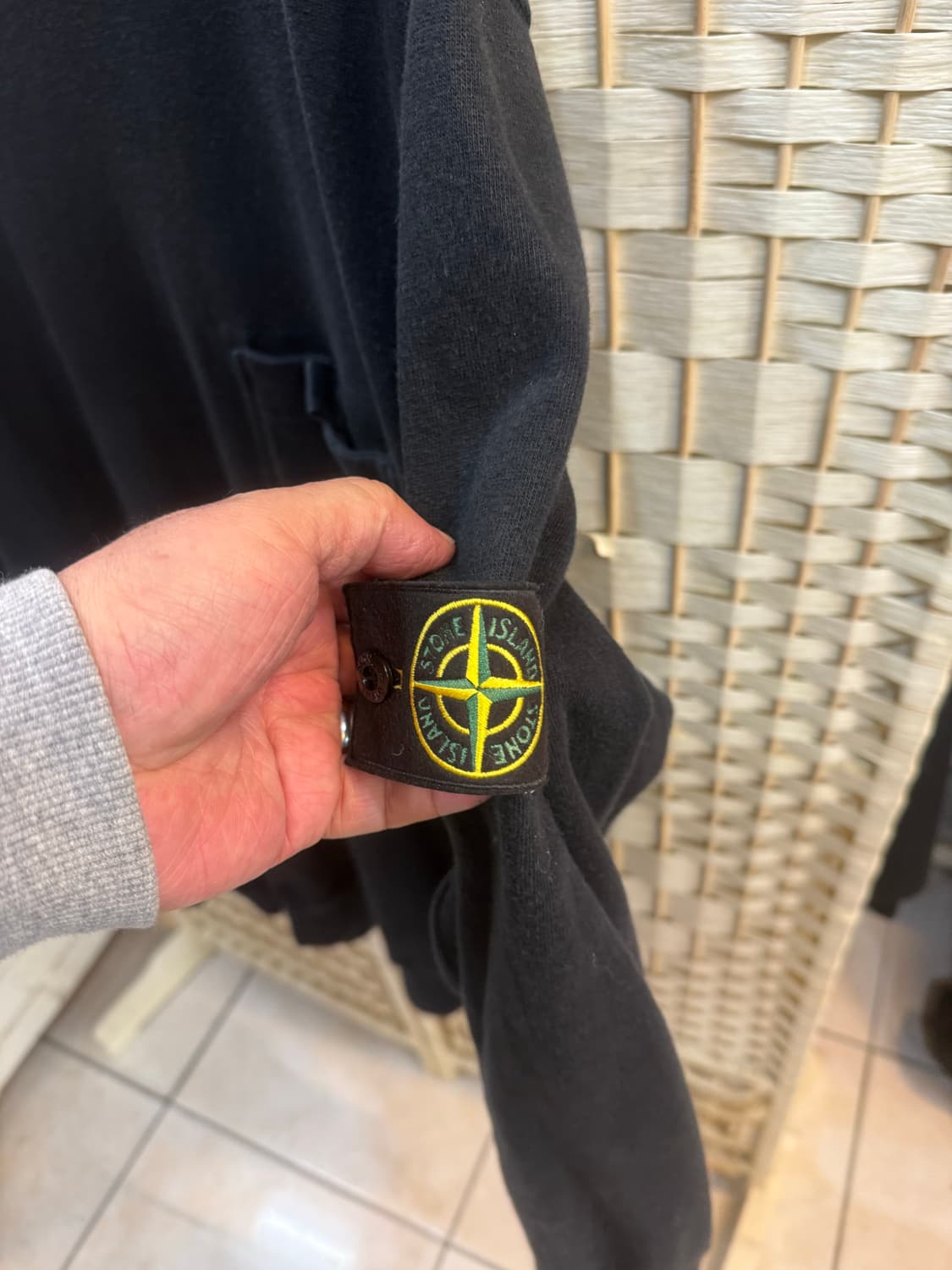 110/20ss 정품 스톤아일랜드 11주년기념 포켓 맨투맨 팝니다 상품이미지3