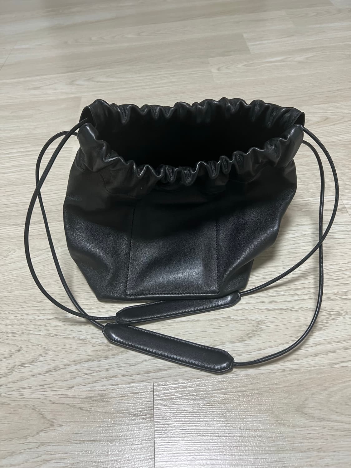 질샌더 버킷백 여성 가방 상품이미지3