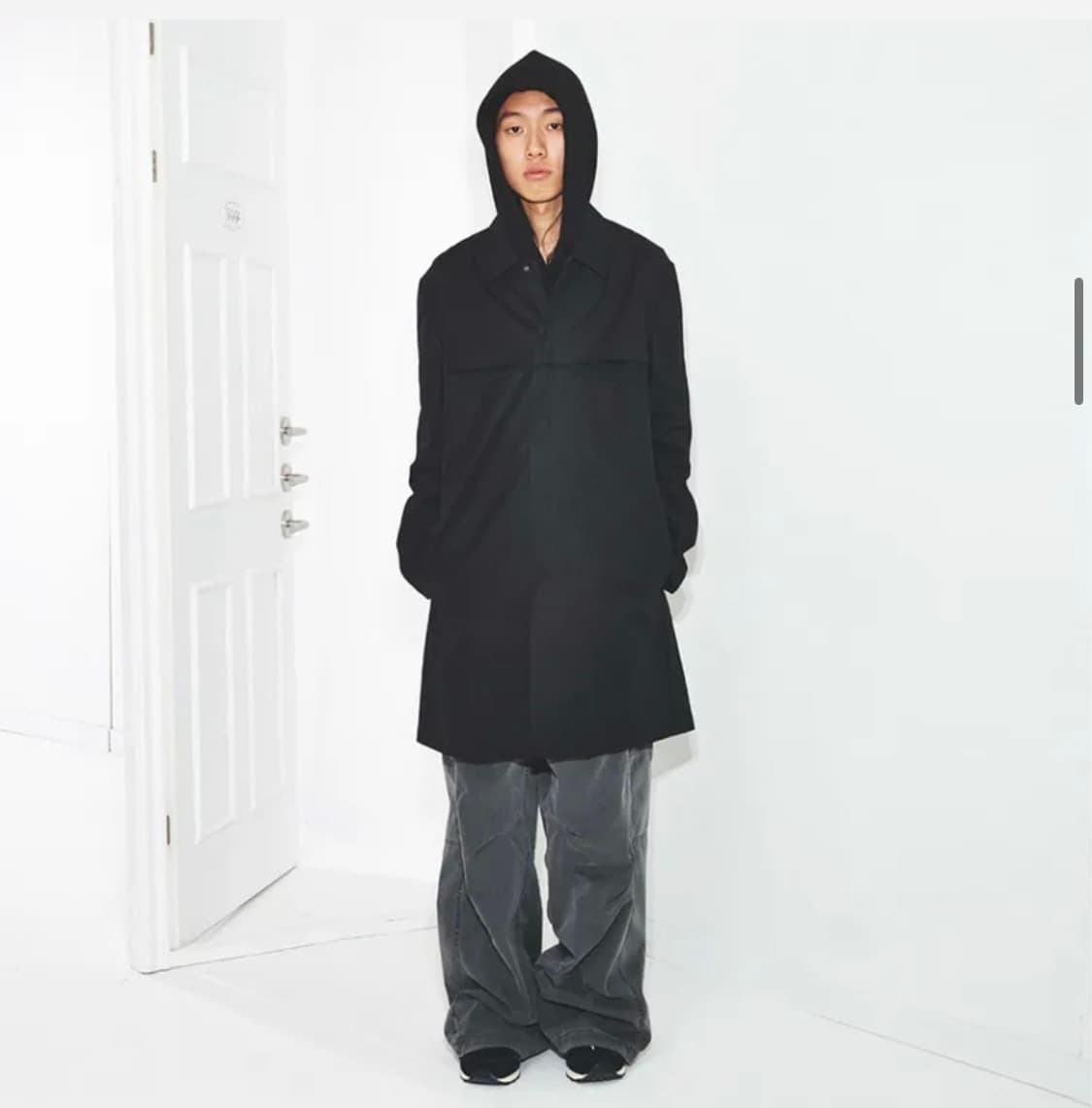 999휴머니티 코트 상품이미지3