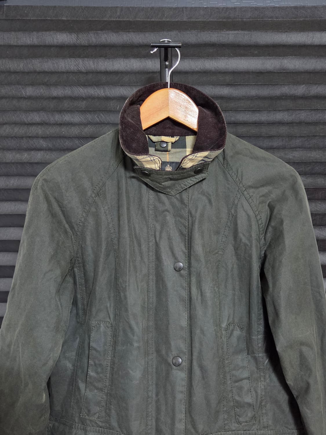 (정품) [바버] 비드넬 왁스 자켓 | 00110 상품이미지2