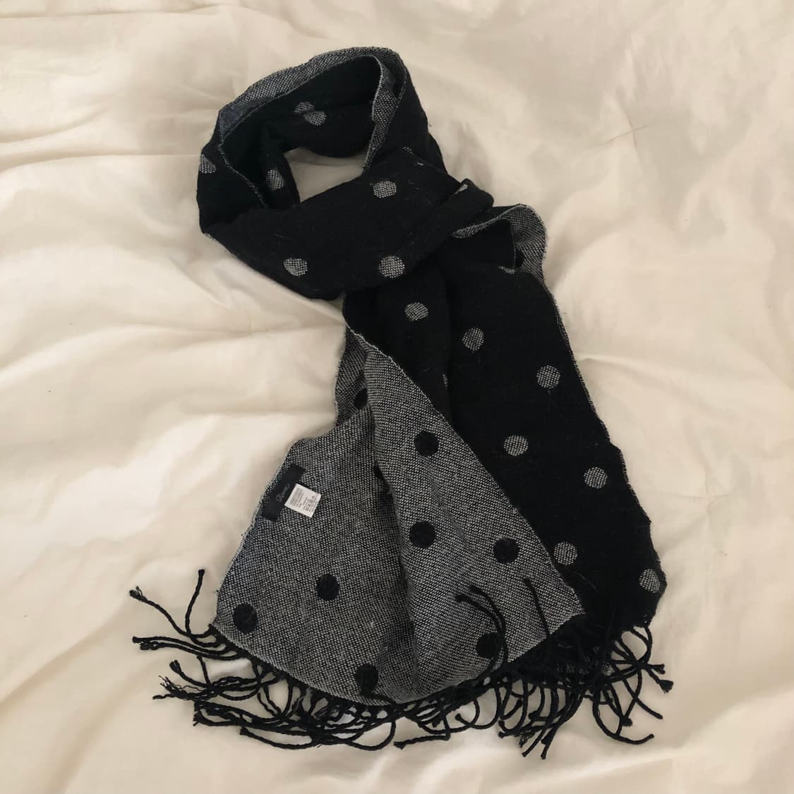 도트 블랙 머플러 상품이미지1