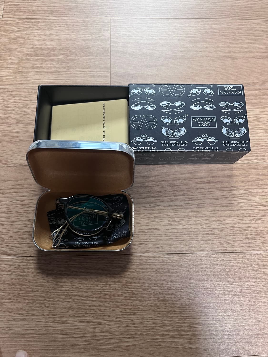 아이반7285 경칩안경 골드블랙 상품이미지9