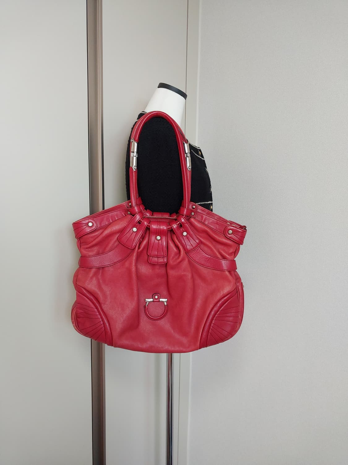 페라가모 가죽 가방 상품이미지2