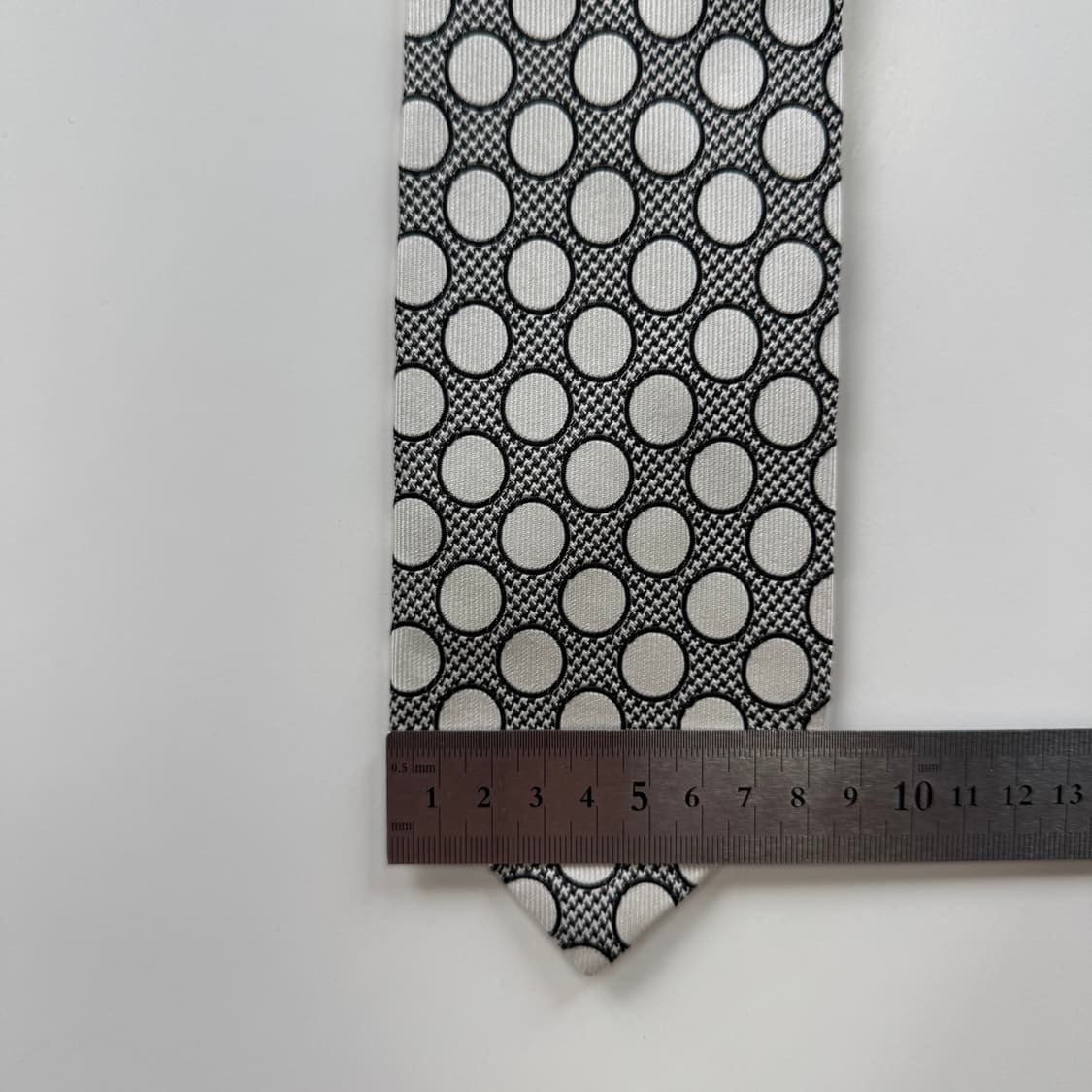 구찌(GUCCI)  명품 정품 넥타이 8.3cm 상품이미지8