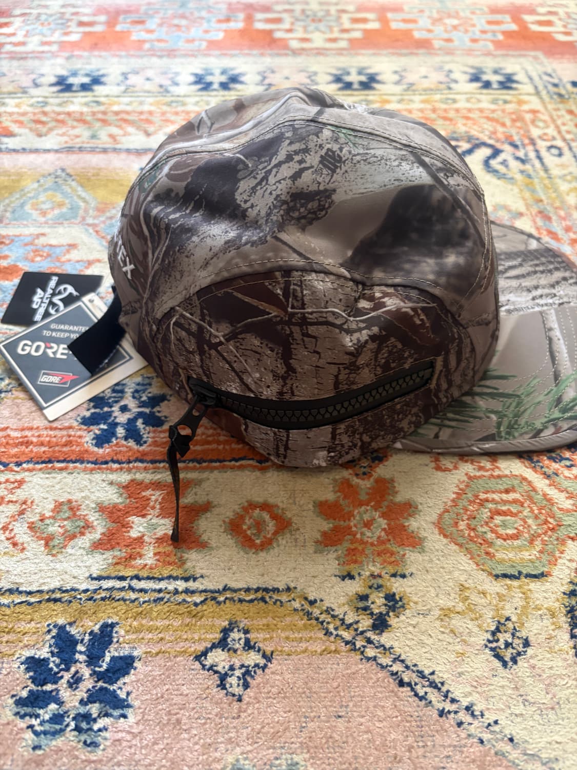 슈프림 Supreme Gore-Tex Zip Pocket Camp Cap 상품이미지3