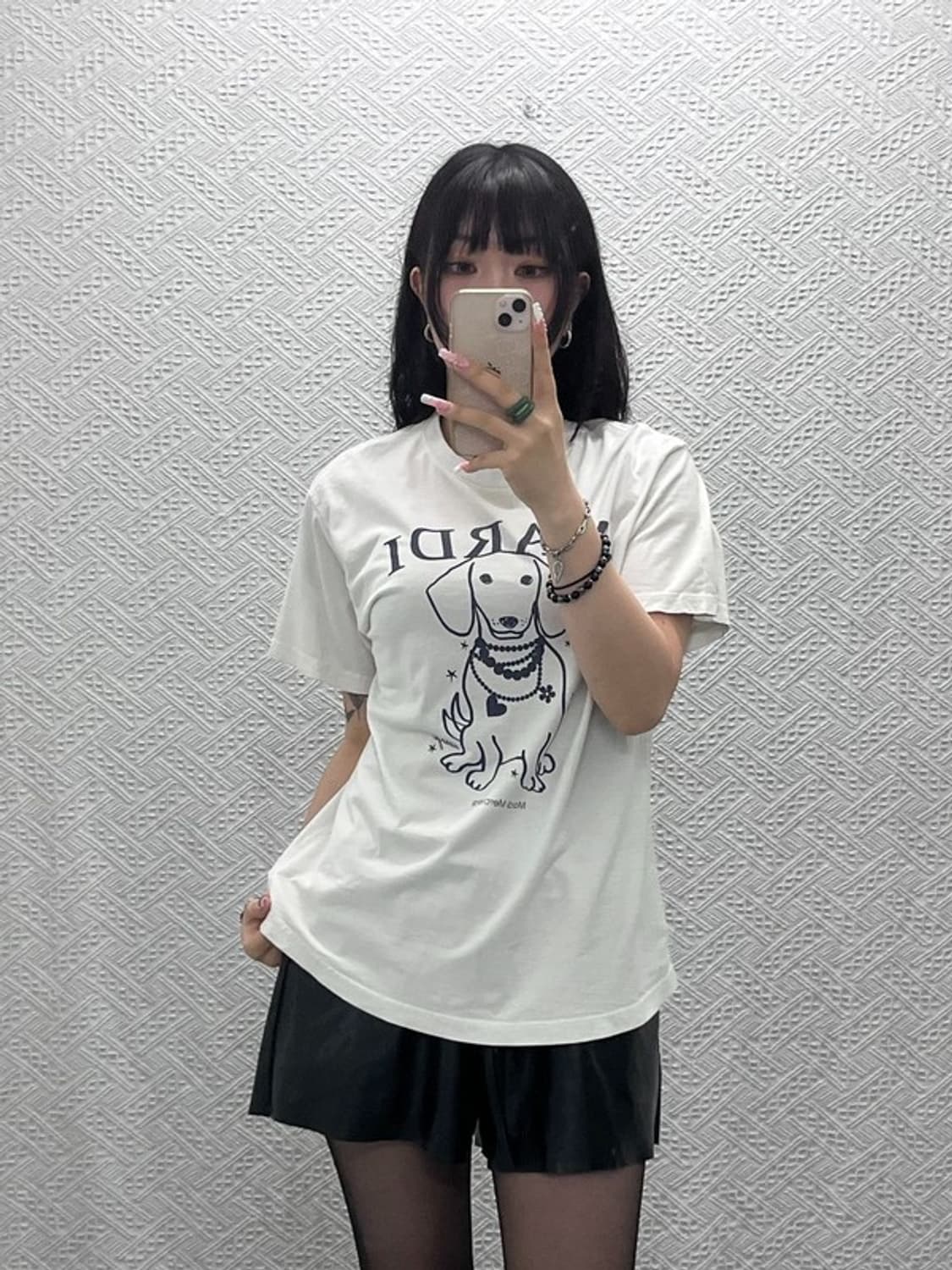 마르디메크르디 스윙 더 테일 딴지 플라워 네클리스 반팔티 F C12260 상품이미지1