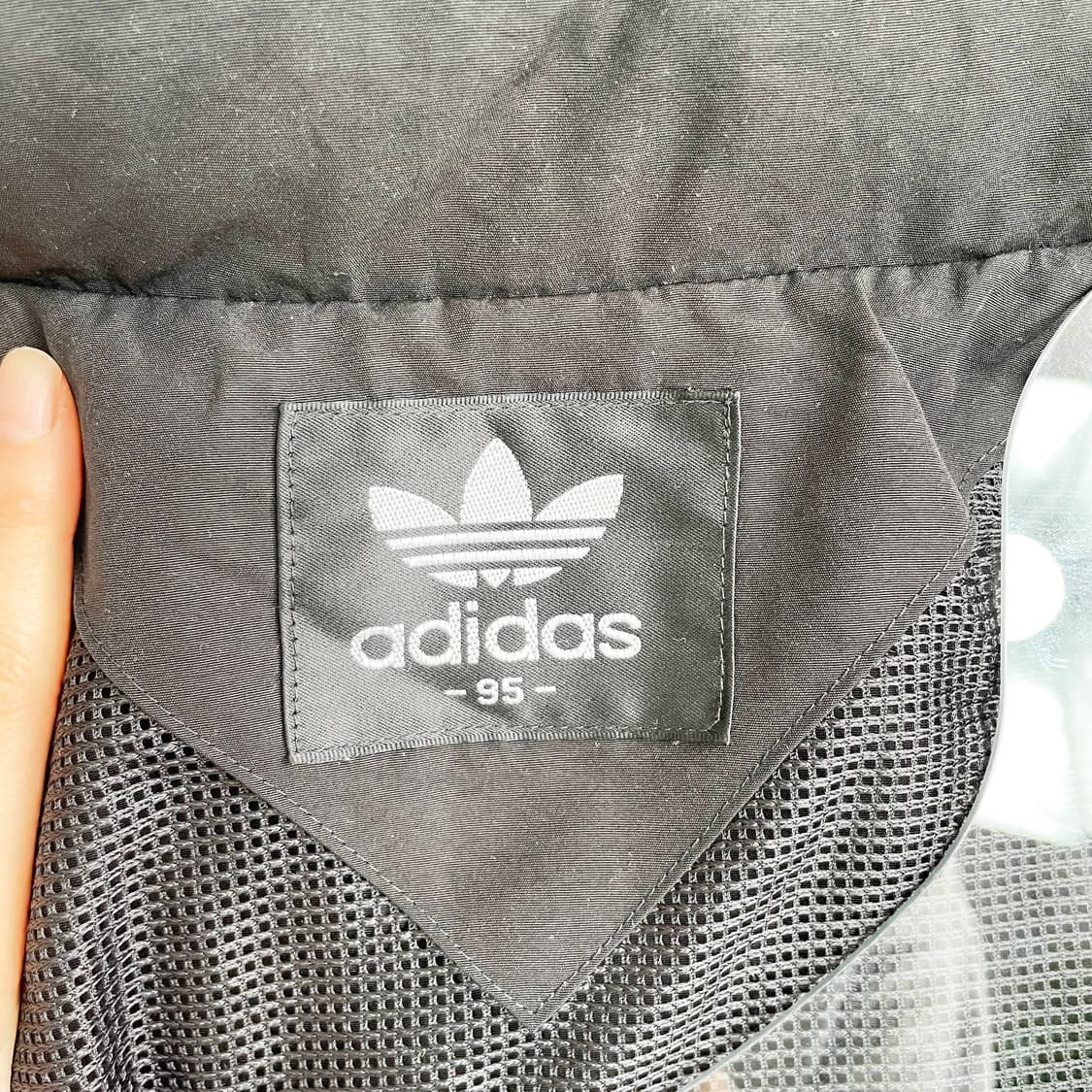 F2 아디다스 올드스쿨 스티치 블랙 바람막 95사이즈 상품이미지5