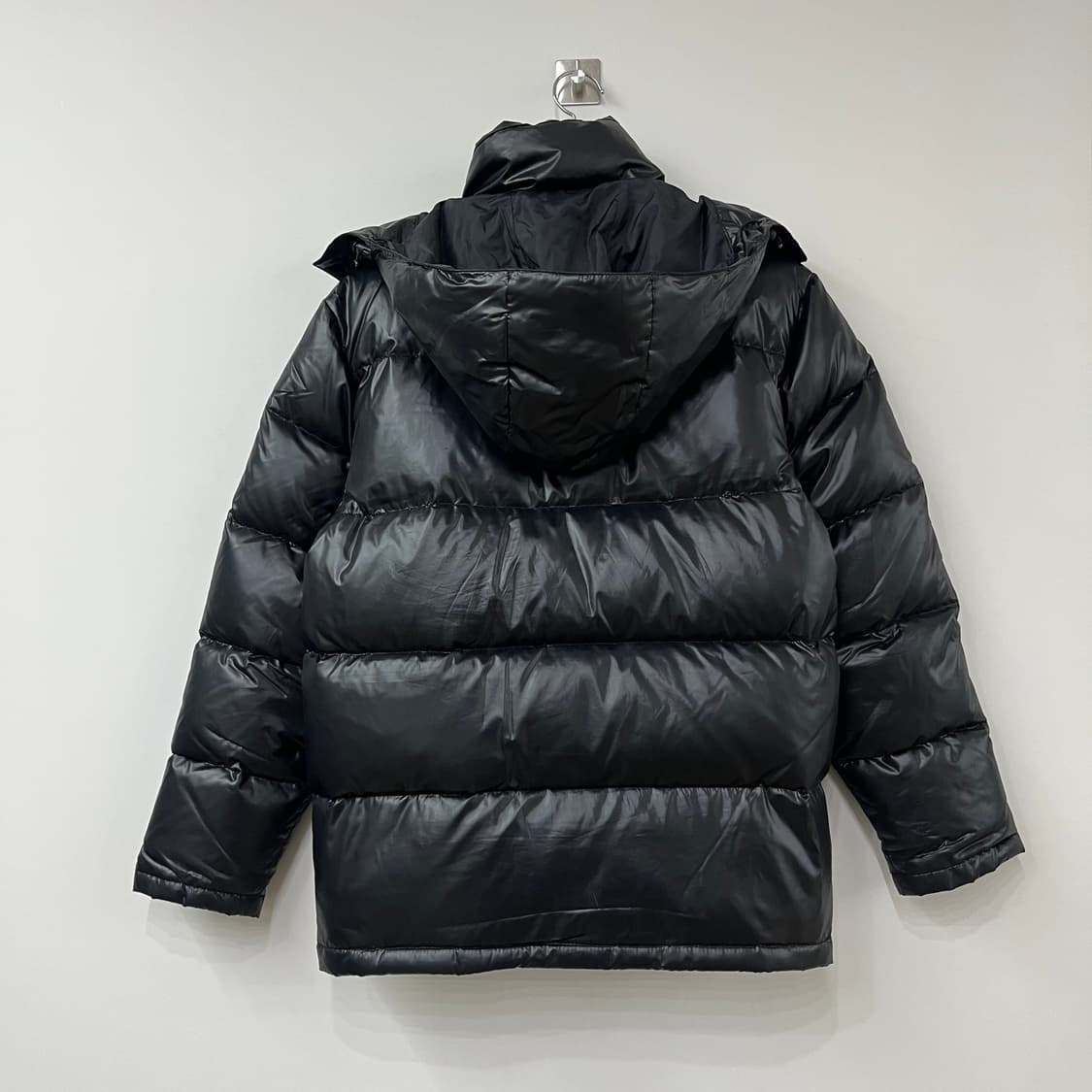 나이키 맨체스터 유나이티드 유광 블랙 덕다운 패딩 상품이미지3