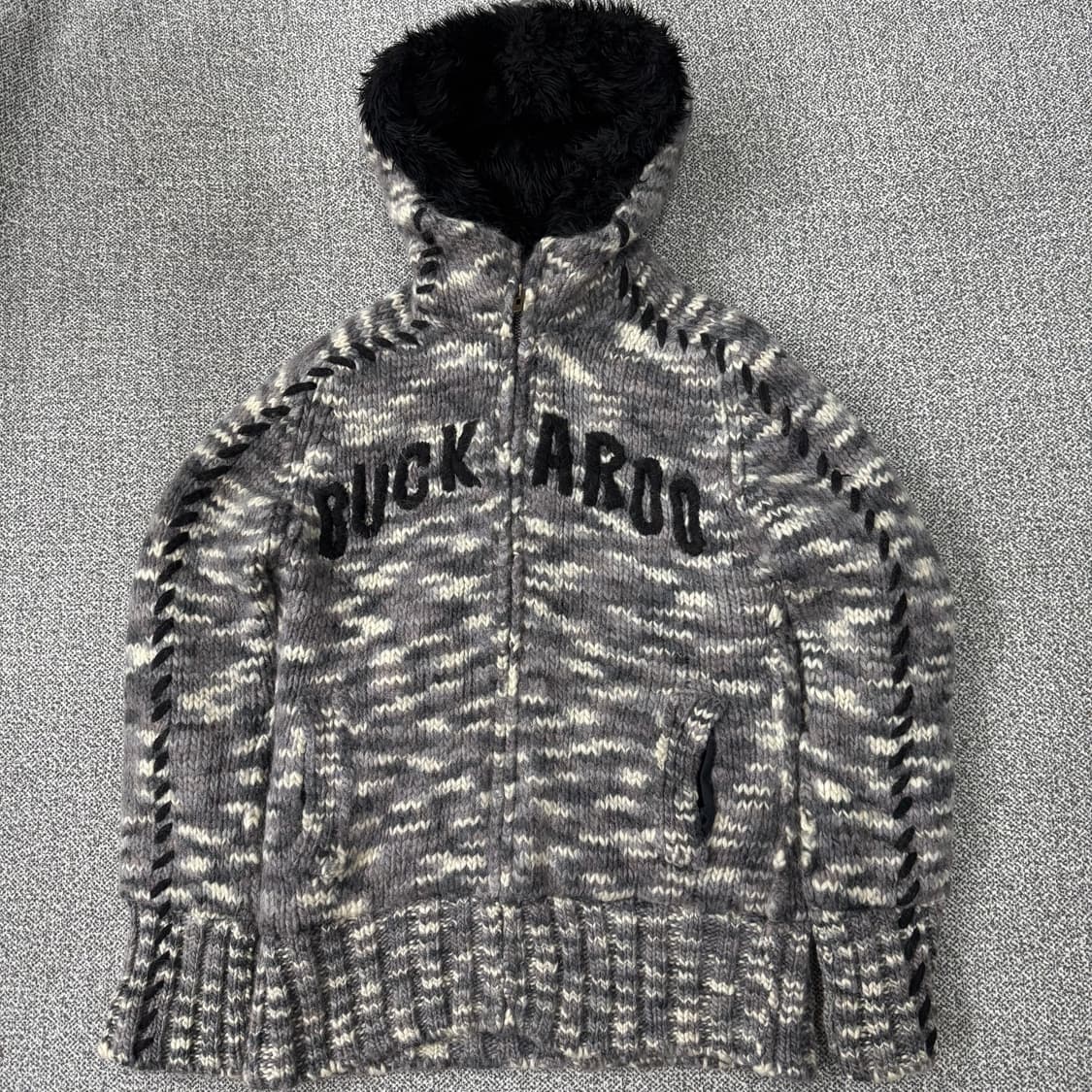 버커루 니트 집업 상품이미지1