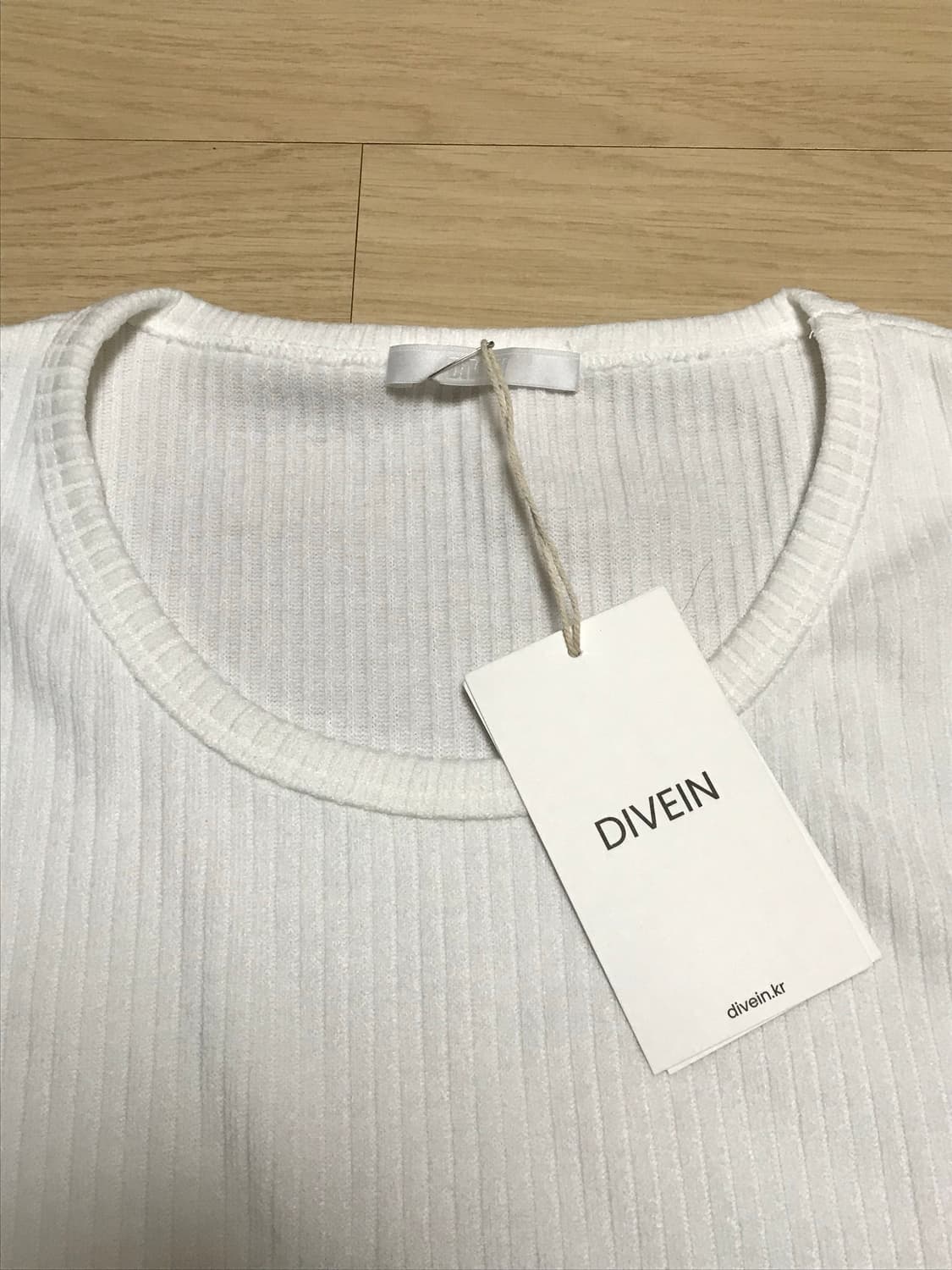 다이브인 슬리브리스 화이트 2 새상품 상품이미지2