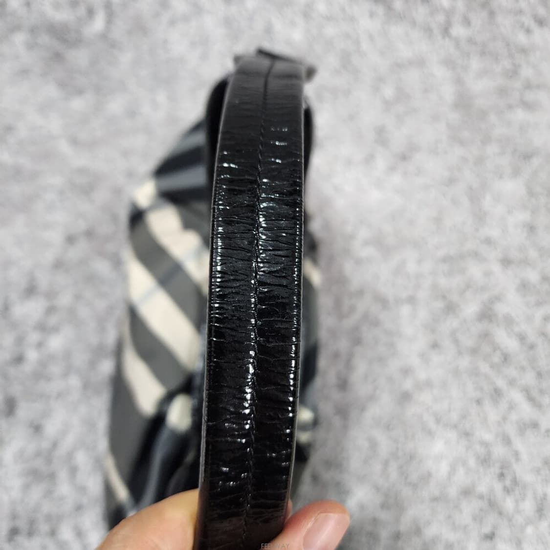 버버리 체크 호보백 상품이미지7