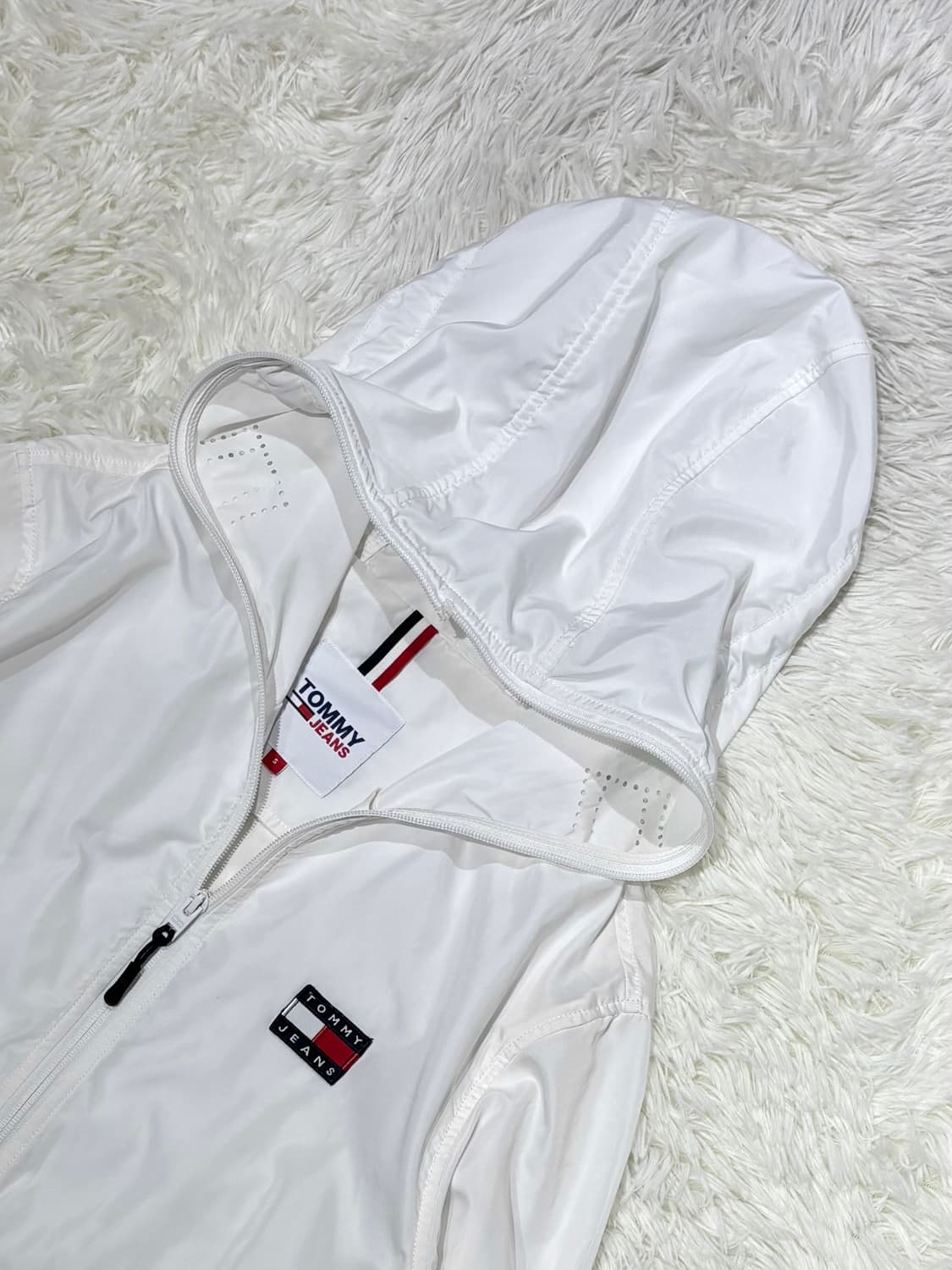 타미진스 화이트 풀집업 바람막이 상품이미지4