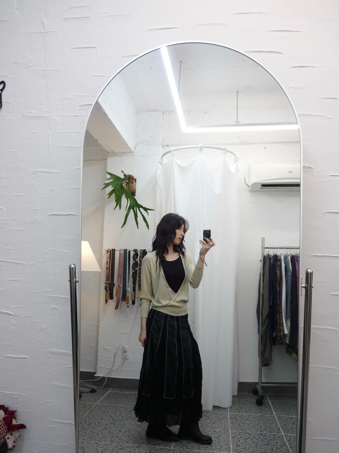 chain neck line knit 상품이미지1