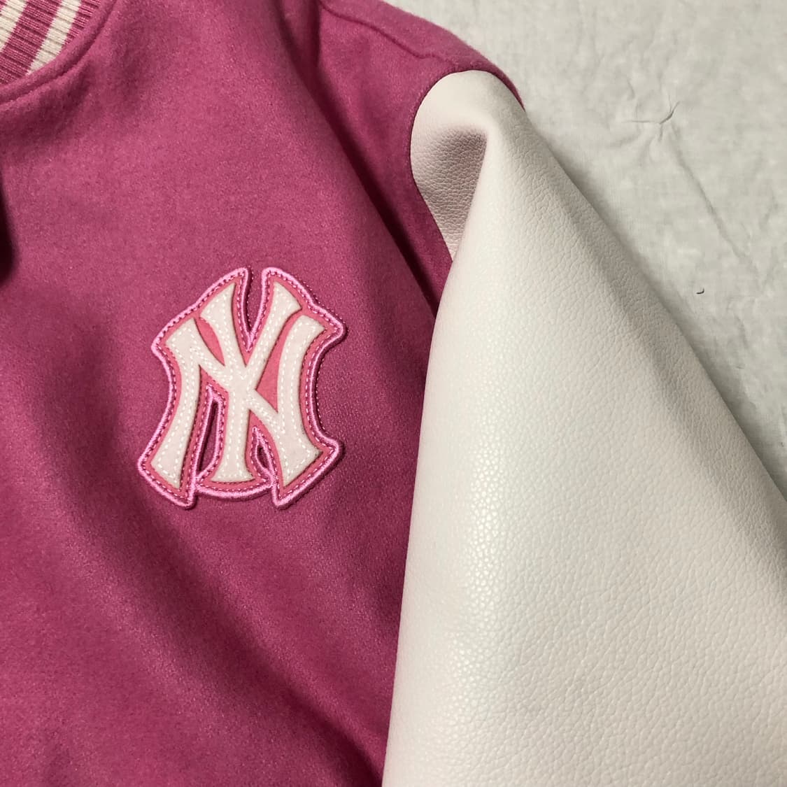 MLB 뉴욕양키스 바시티 핑크 S 상품이미지3