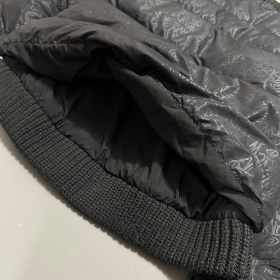 스투시 (STUSSY GIRLS) 블랙 그라피 풀 패턴 다운 패디드 자켓 상품이미지6