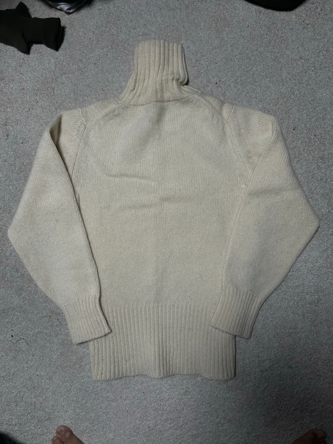 브라이슬랜드 롤넥 풀오버 40사이즈 상품이미지1