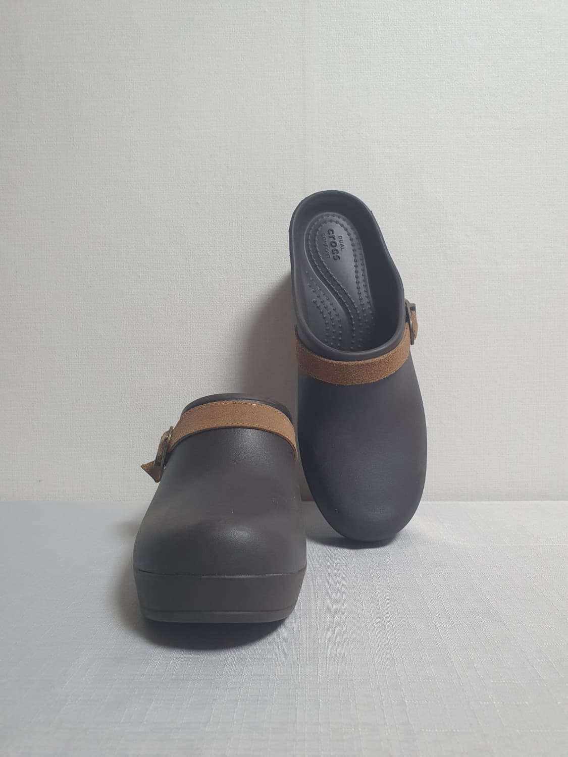 230mm 크록스 사라 벨티드 힐 클로그 브라운 상품이미지4