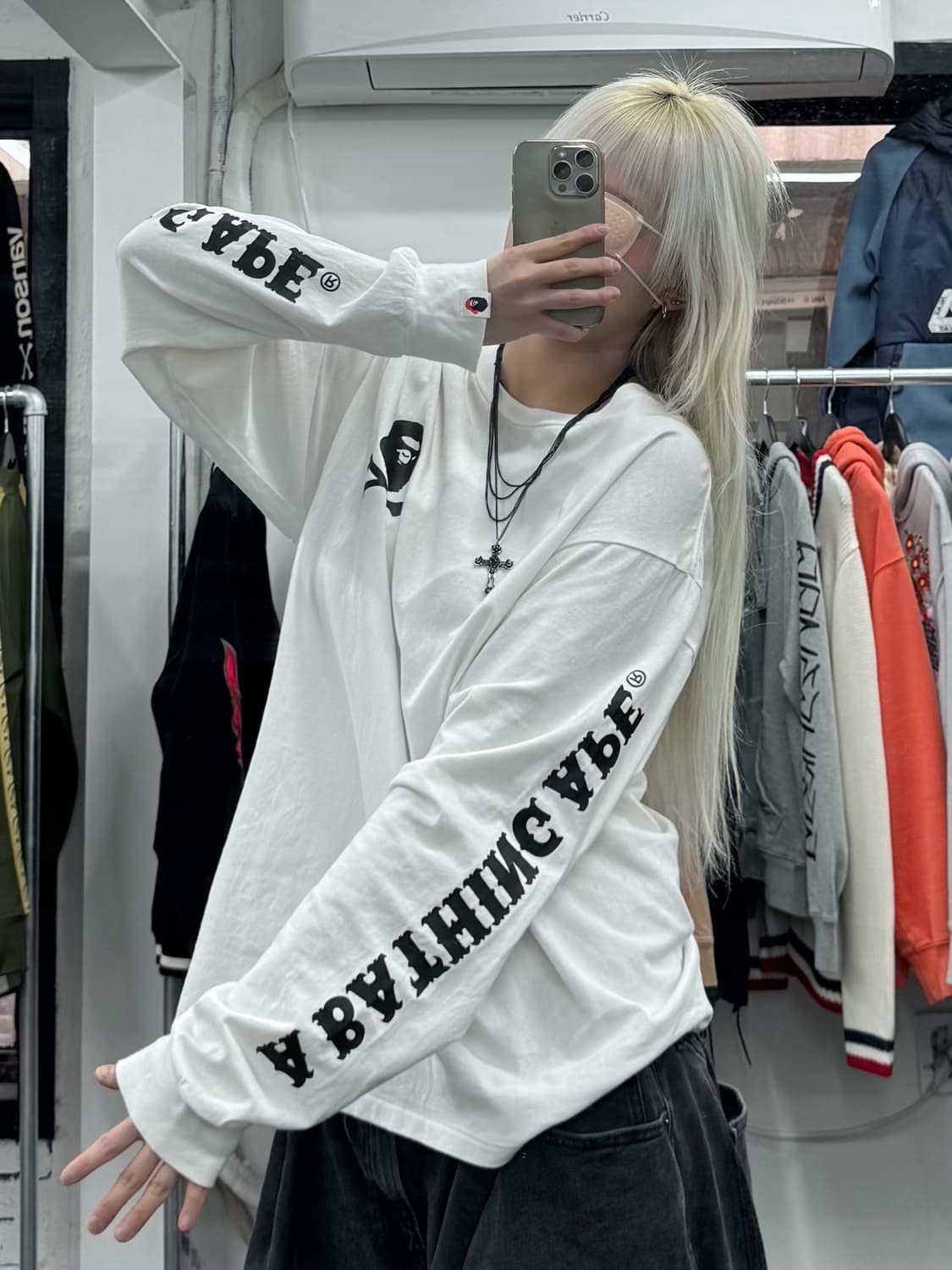 베이프 스컬 사이드 로고 롱슬리브 상품이미지6