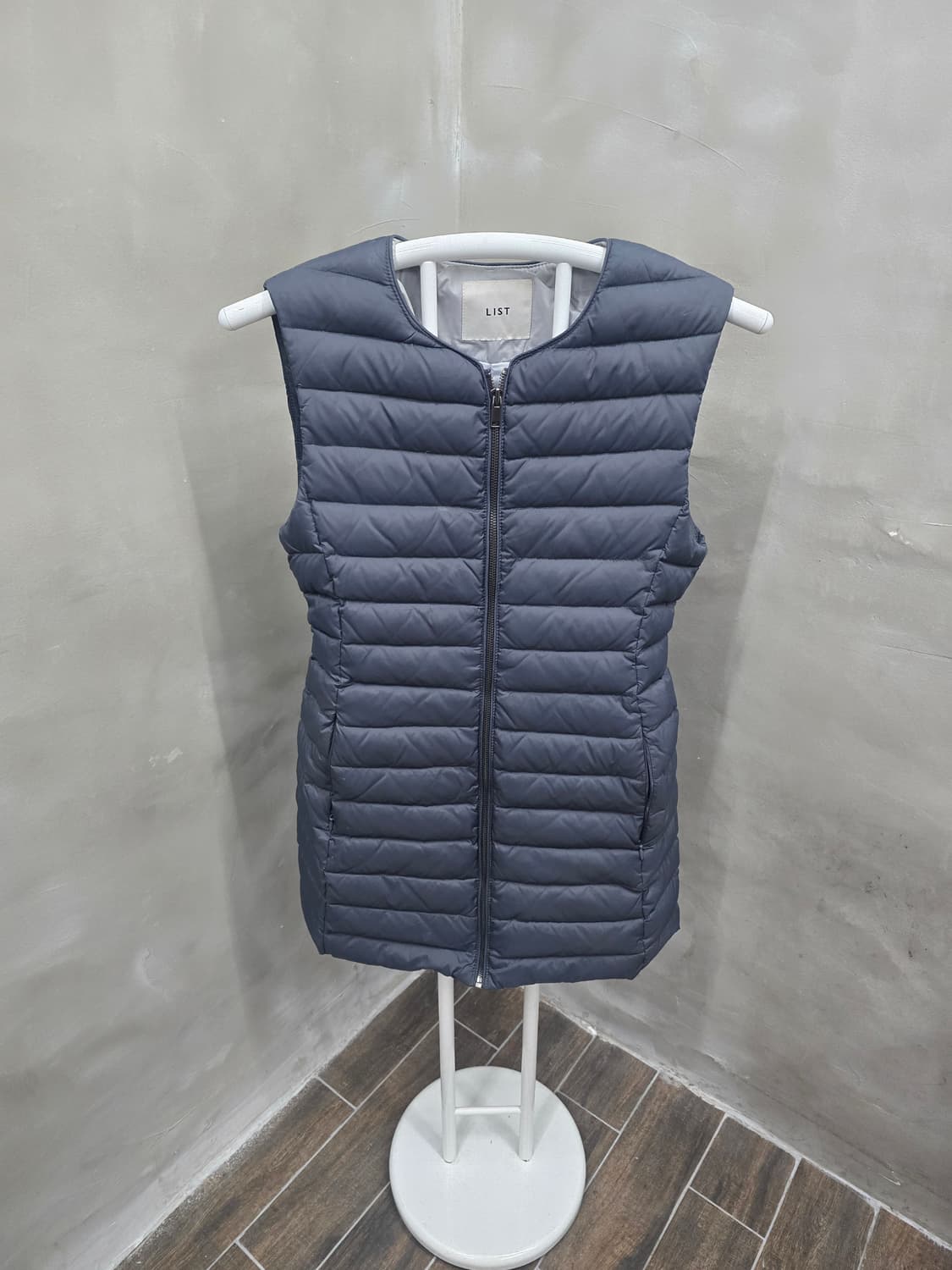 리스트 패딩조끼 상품이미지1
