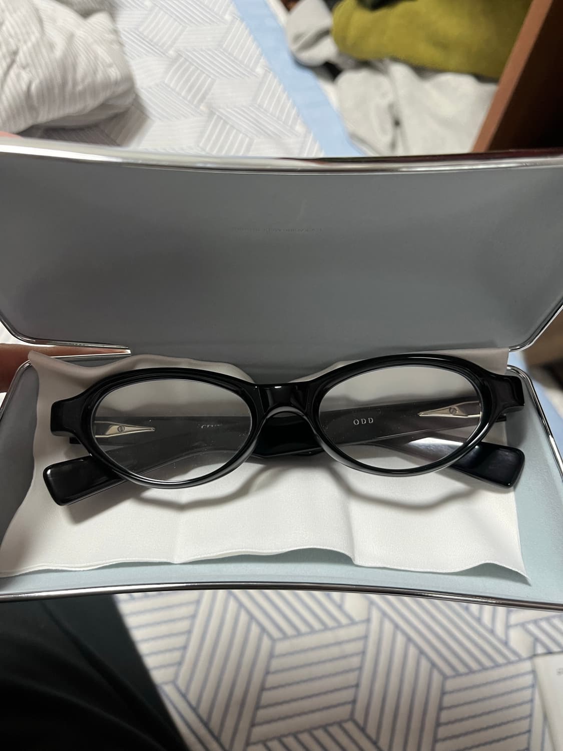 젠틀 몬스터 오드 1 블랙 클리어 상품이미지2