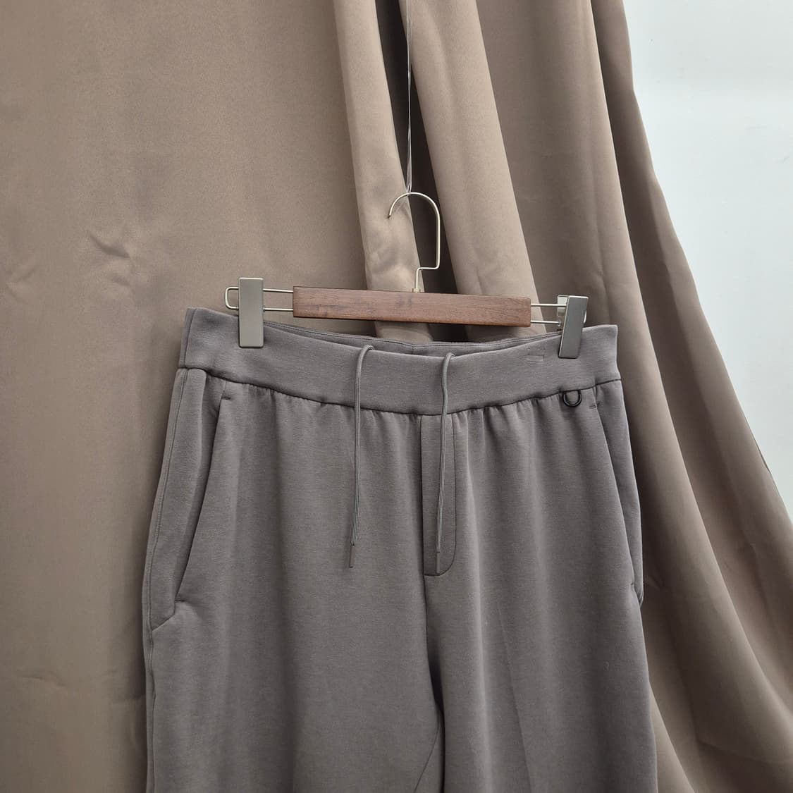 나이키 24.7 임파서블리 소프트 조거 팬츠 XL 상품이미지2