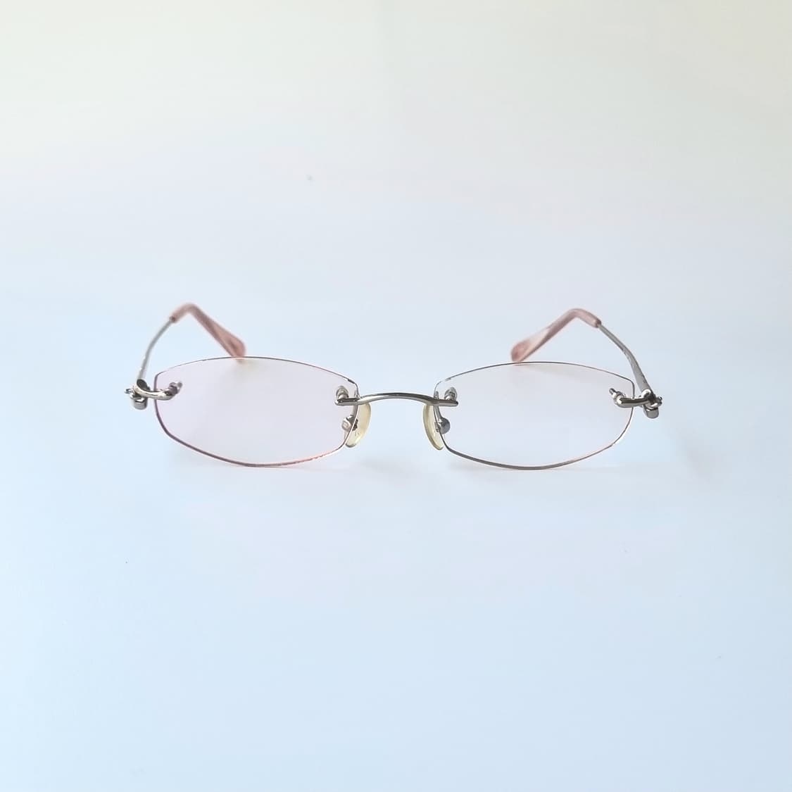 데드스탁 옆모습까지 완벽한 무테 안경테  1517 상품이미지2