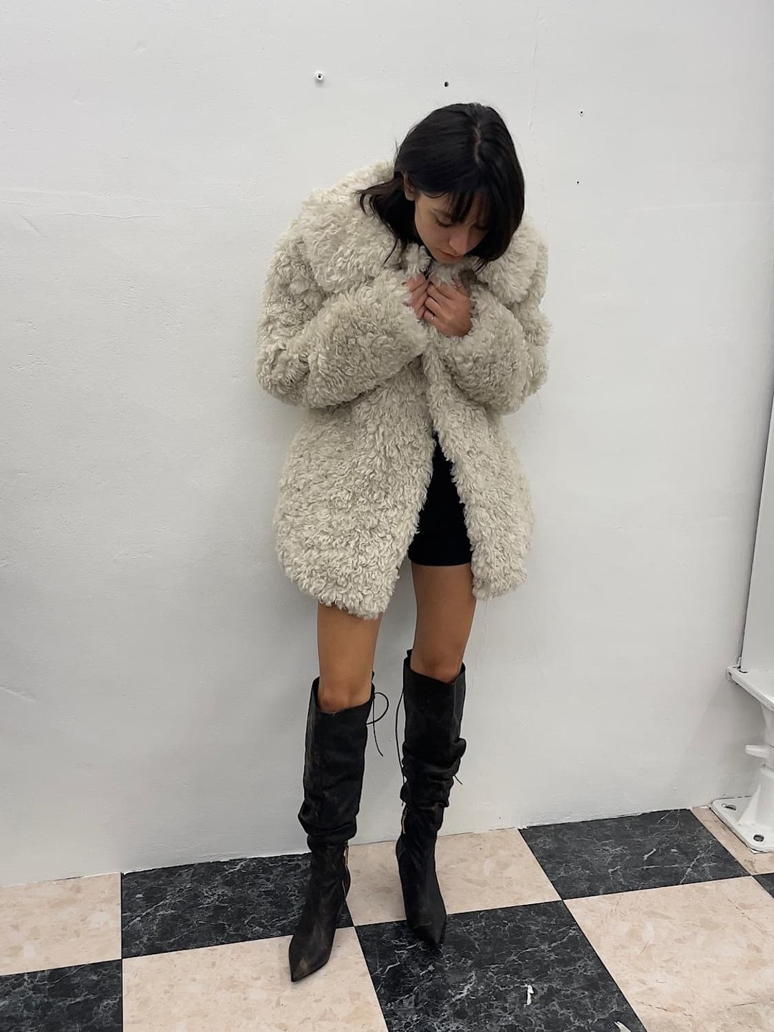 지니픽 퍼 자켓 Puffy fur coat 아이보리 상품이미지3